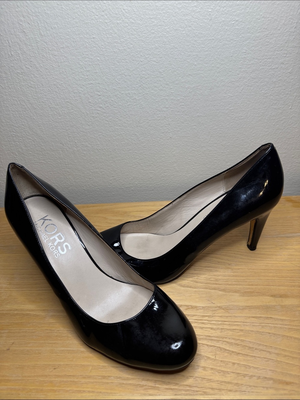 Michael Kors Black Patent Leather Rounded Toe Heels